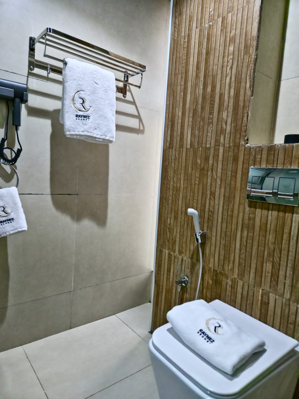 Raynez Resort image 4