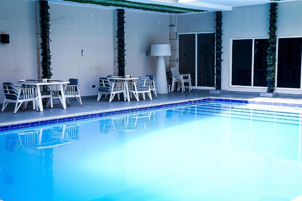 Summerset Continental Hotels image 4