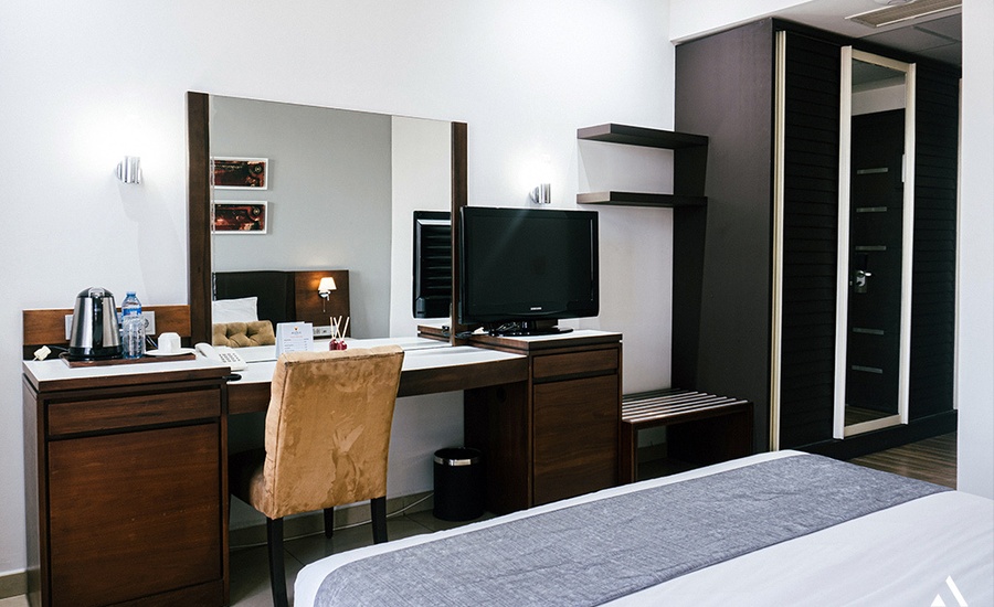 Avenue Suites image 2