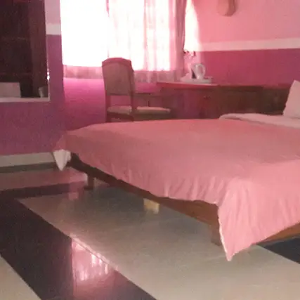 Wisdom Home Hotel image 4