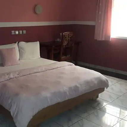 Wisdom Home Hotel image 2