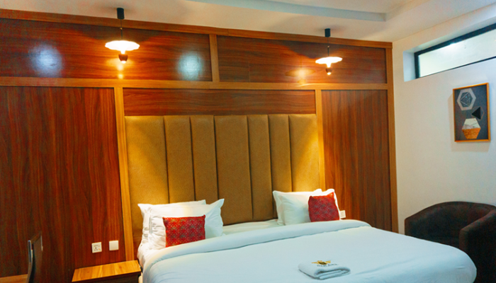 Rolarz Resorts and Hotel image 2