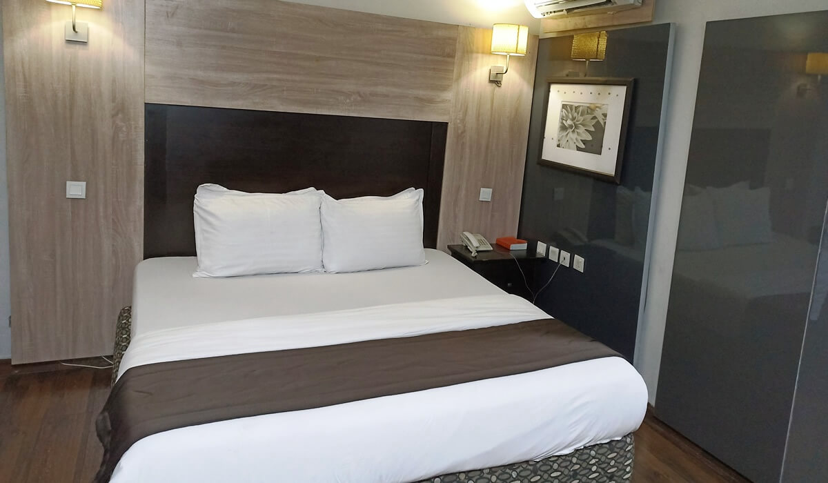 D Matel Hotel and Resort Rumumasi PH image 5