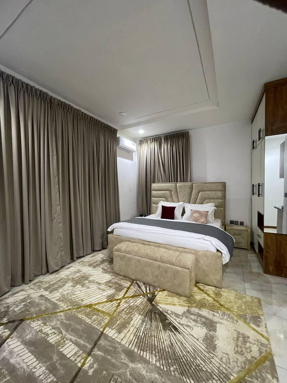 Emirate Residence image 5