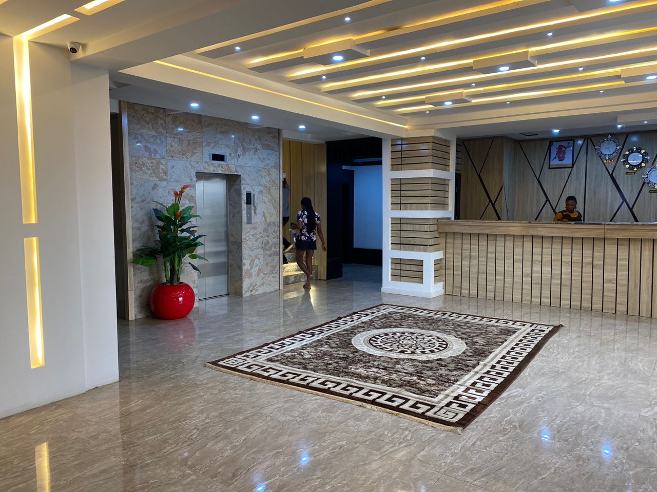 Emperor Melenie Hotel image 5