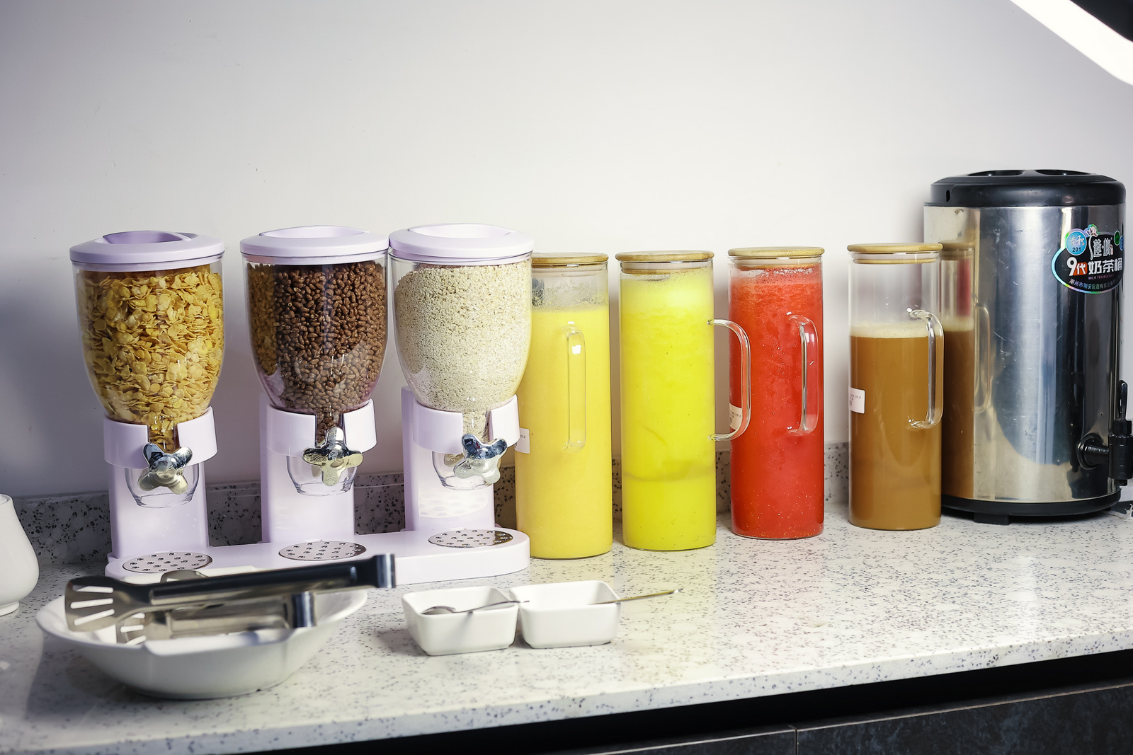 Ring Ruby Hotel- Oduduwa image 4