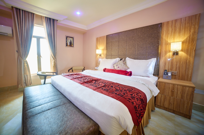 Corinthia Villa Hotel image 3