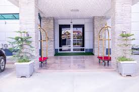 Hilton Palace Hotels image 4