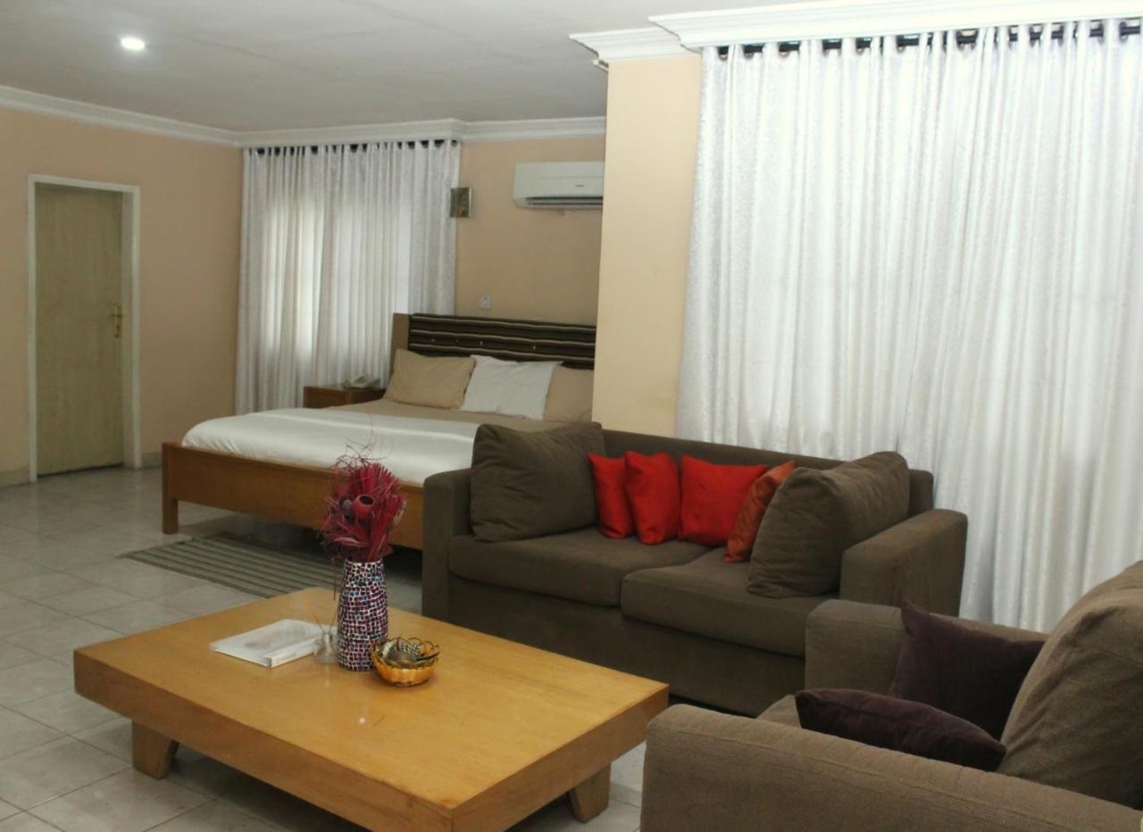 Hillside Garden Suite