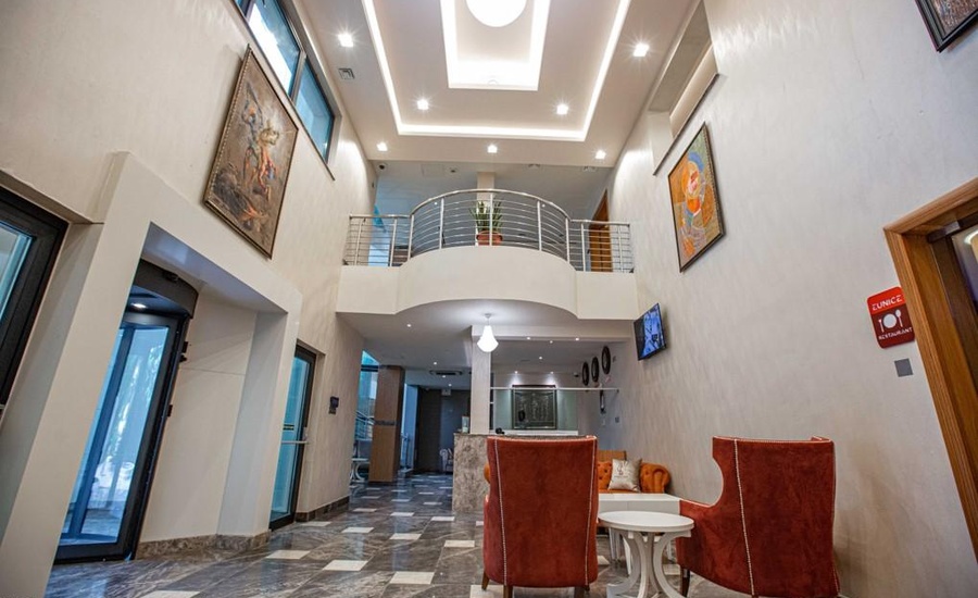 Charleson Luxury Hotel image 4