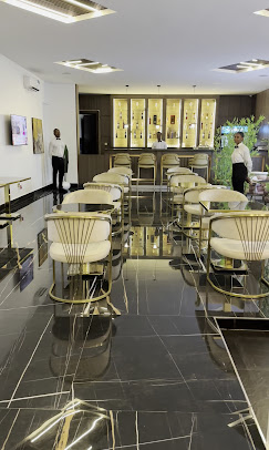 Lunar Signature Hotels image 5