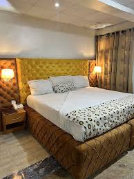 Francinesplace Hotel image 2