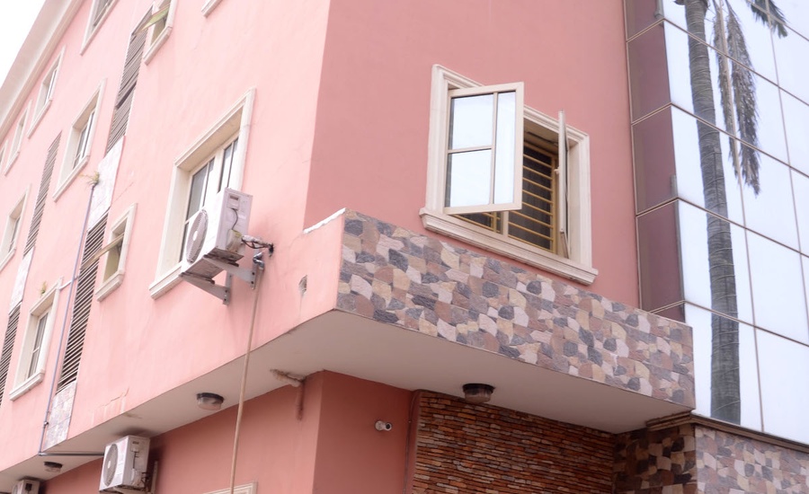 Esado Suites- Olanrewaju Branch