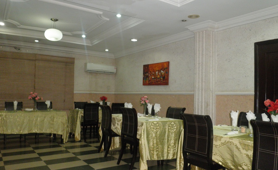 Parklane Hotel image 2