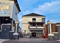 Proxima Centauri Hotel image 3