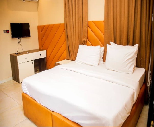 Deroj Western Hotel- Agbor Road image 5