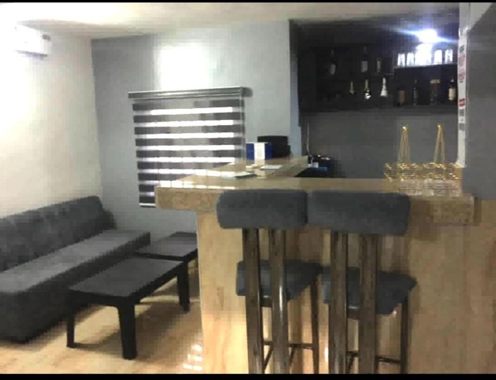 Rosecourt Hotel and Suites image 3