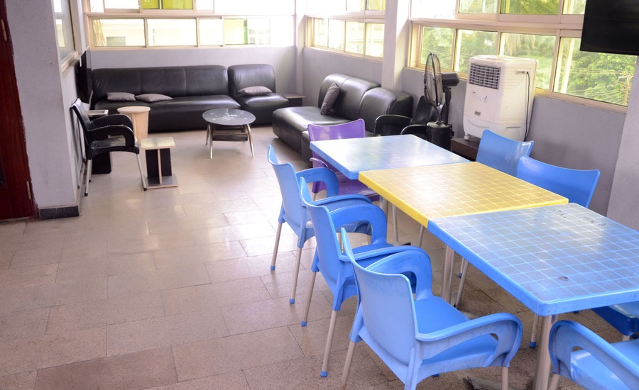 Esado Suites- Olanrewaju Branch image 2