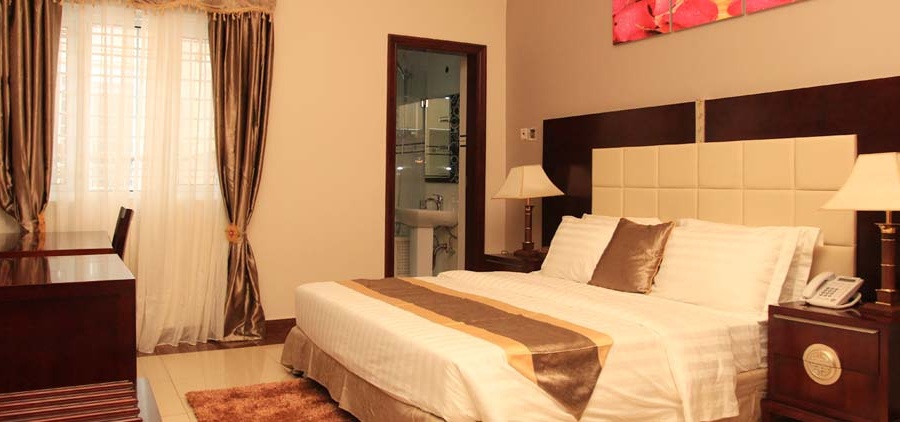 Grand Bee Suites image 4