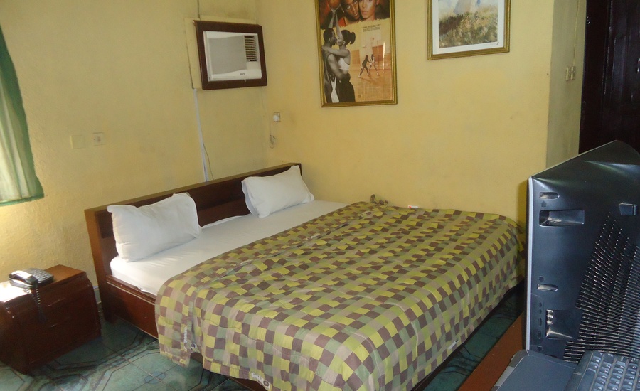 Maria Suites Limited image 5