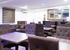 Bophine Luxury Suites image 3