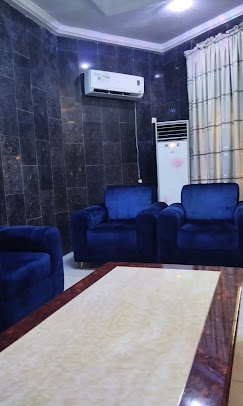 Emerald Hotel image 2