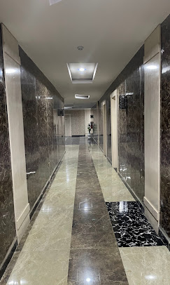 Candellux Imperial Hotel and Suites image 5