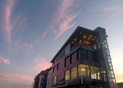 Shores Hotel
