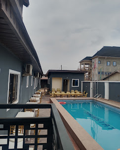 Mainstay Luxury Apartment image 2