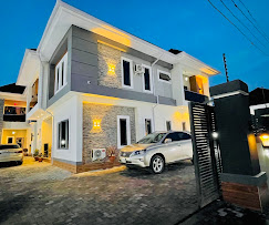 Glasstop Apartment