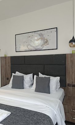 Huxton Hotel image 2