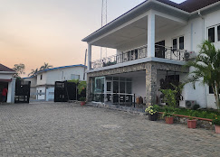 Orisun Resort and Gallery