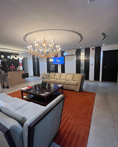 Isglo Hotel Limited image 2