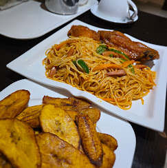 La Casa Hotel image 3