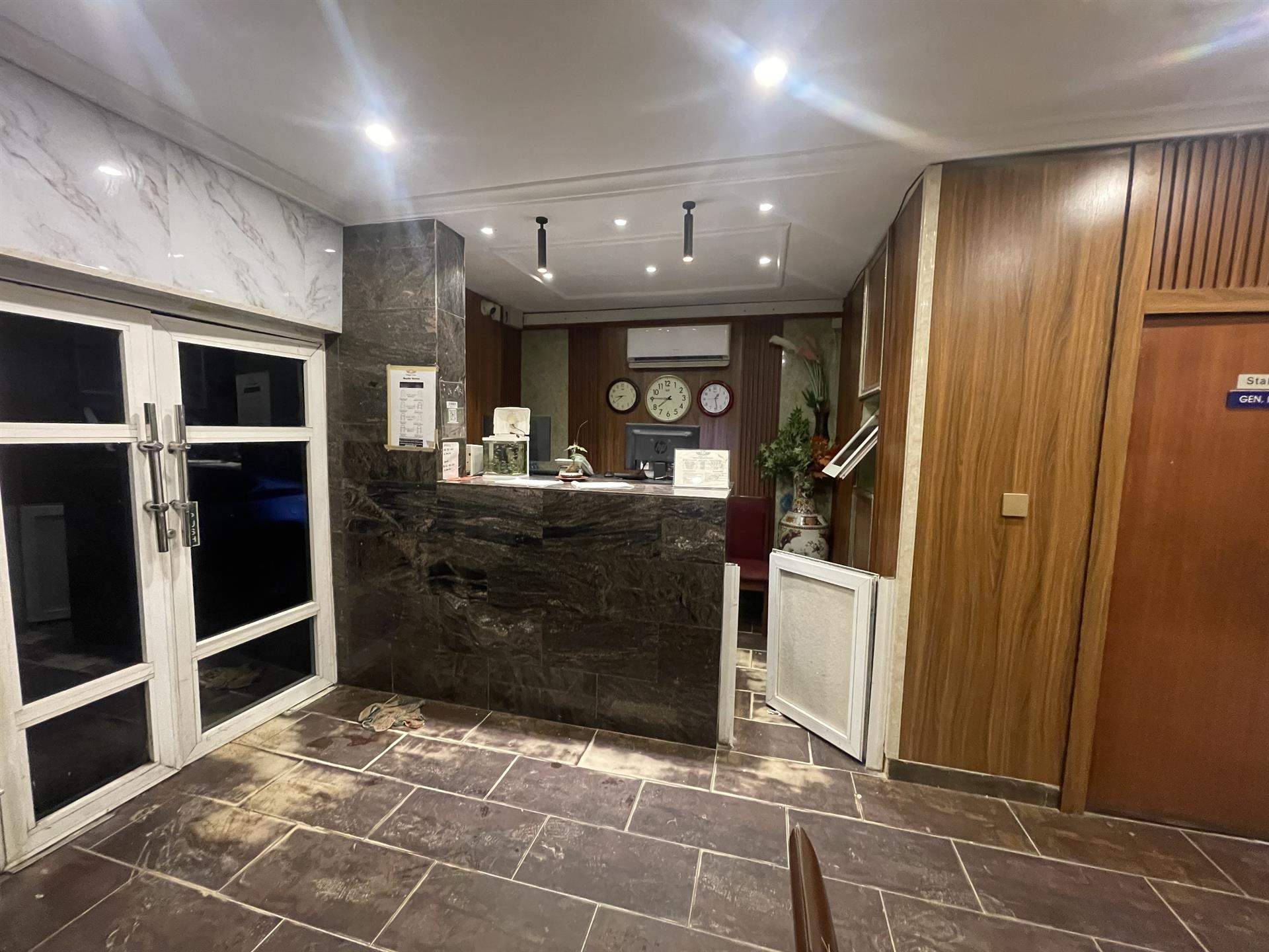 Baylis Suites and Hotel