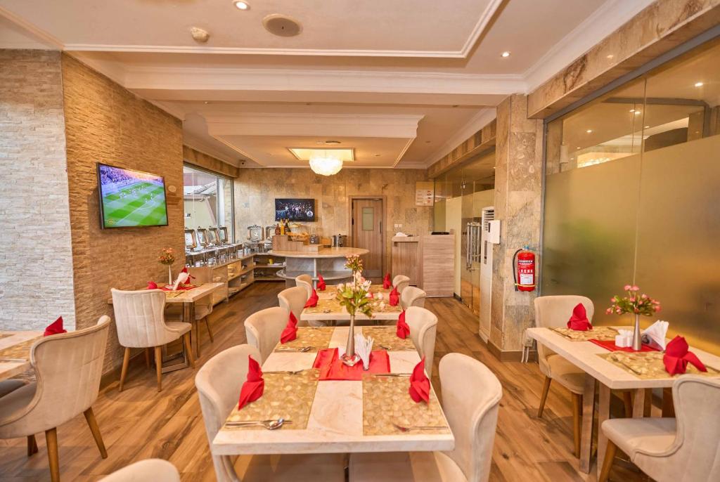 Watercress Hotel image 2