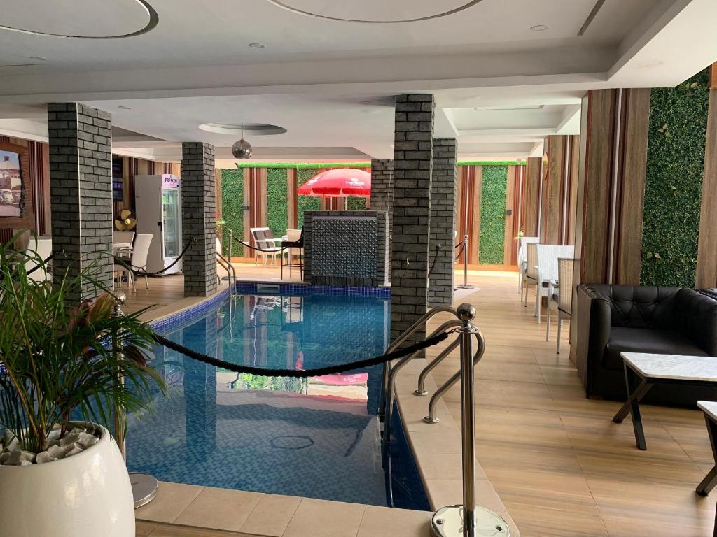 Presken Hotel WUSE II image 4