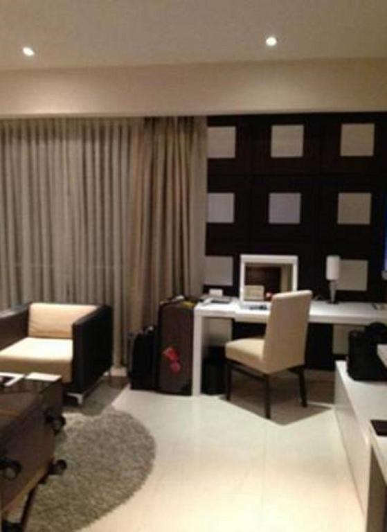 Luxury King Room