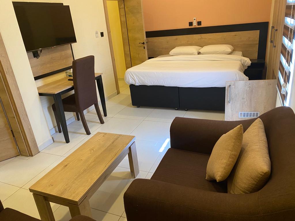 Executive Suite (With Balcony)