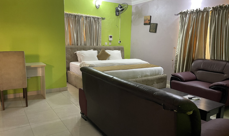 Continental Suite II