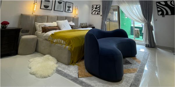 Penthouse Studio with Kitchen