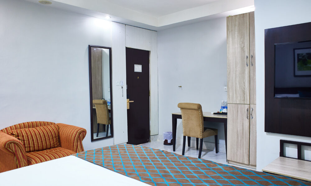 Queen Superior  Room