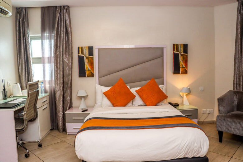 Comfort Plus Room