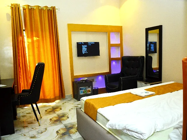 Royal Room