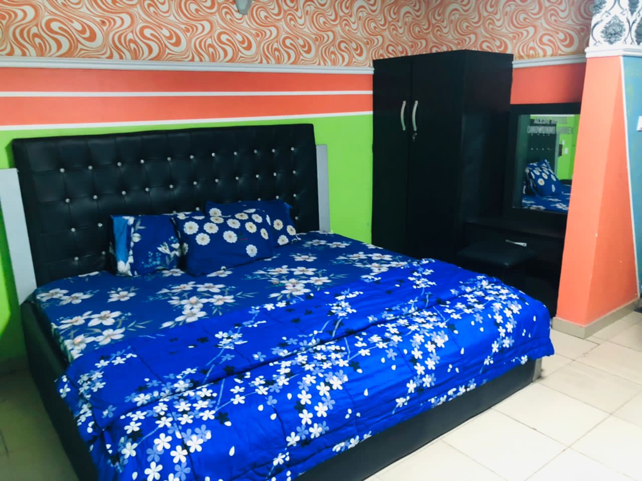 Executive Room