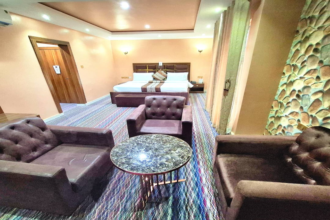 Exclusive Self-Contain