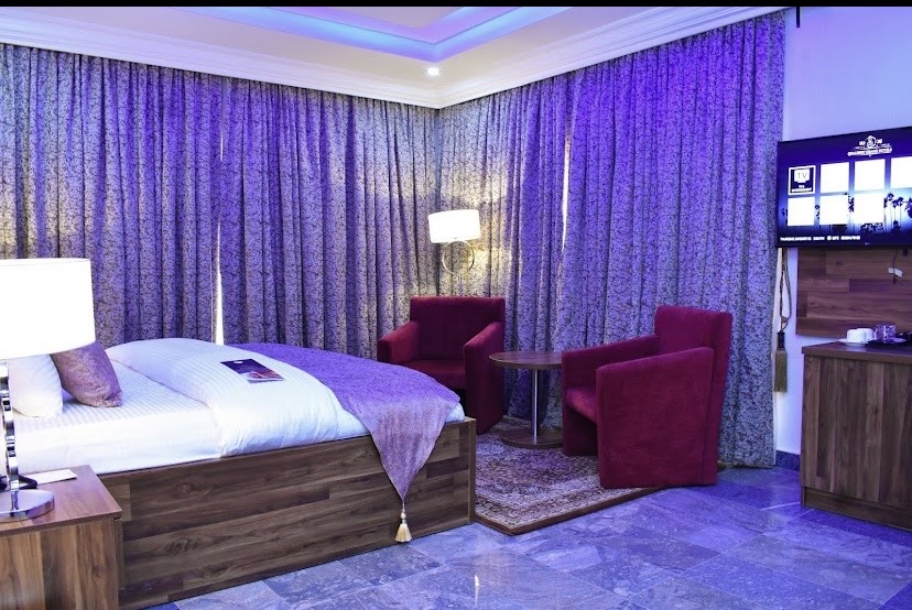 Signature One-Bedroom Presidential Suite