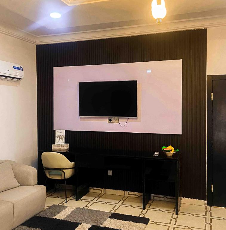 Master Suite (2 Bedroom)