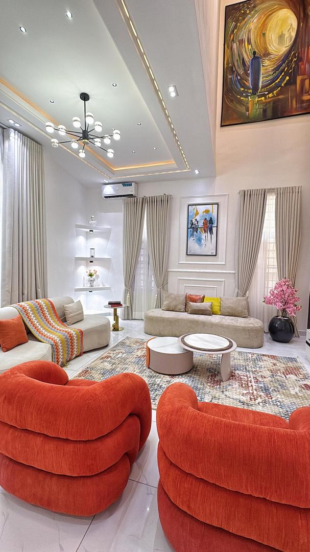 Fifth Nest(5 Bedroom Duplex)