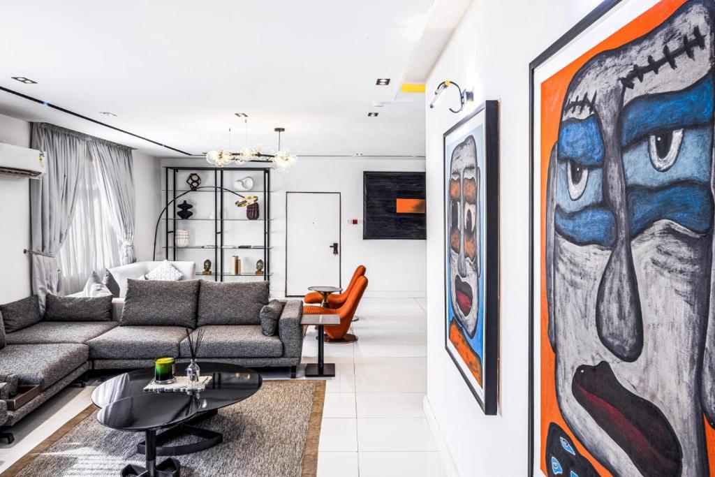 2 Bedroom Penthouse With Offices